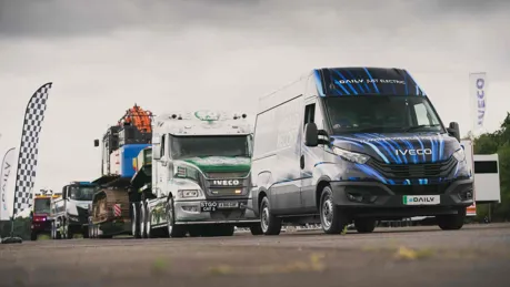Iveco_e_Daily_Tow_World_Record_Luc_Lacey_0179_low.jpg.