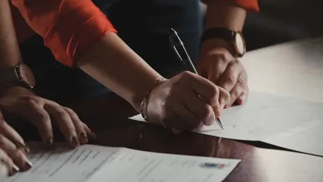 juridik-kontrakt.jpg.